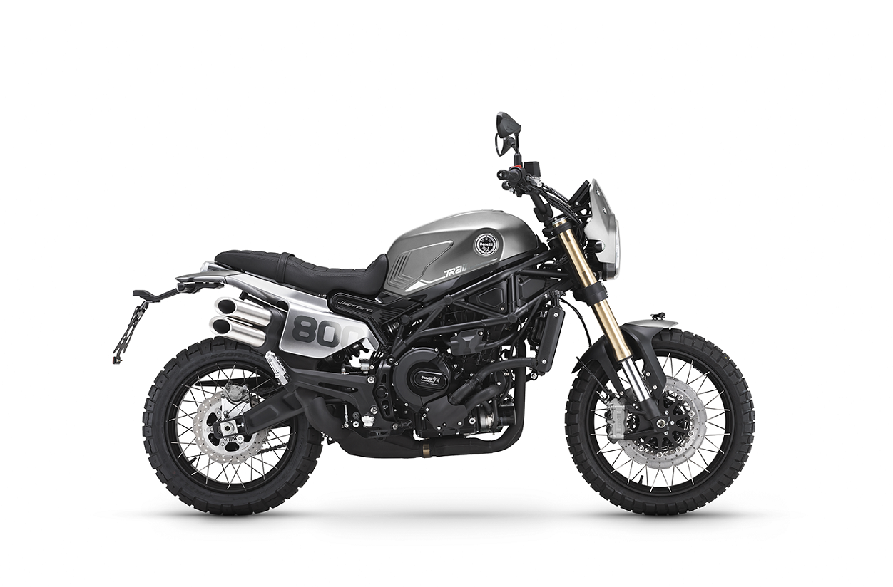 Benelli Leoncino 800 Trail Grau